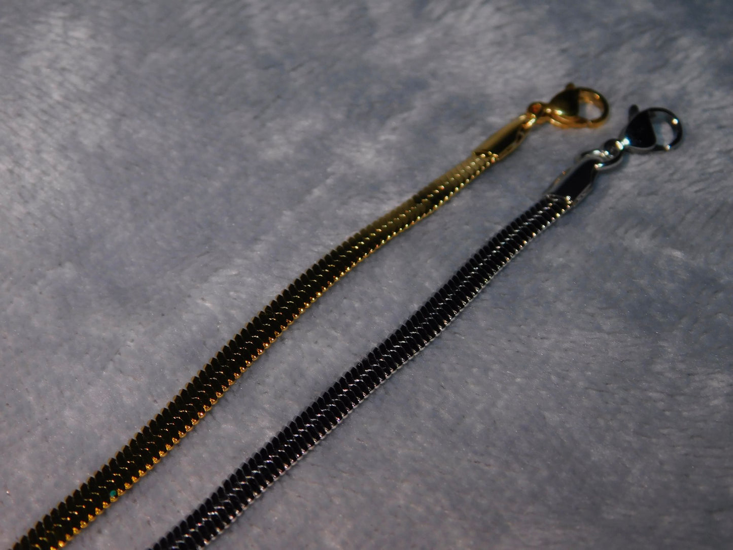 COLAR PELE DE COBRA